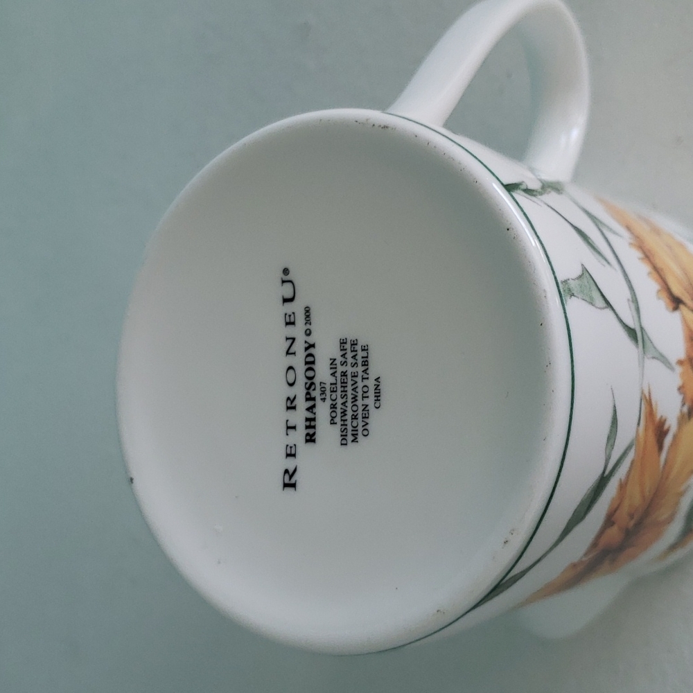 RetroneU Rhapsody Creamer - Picture 5 of 6